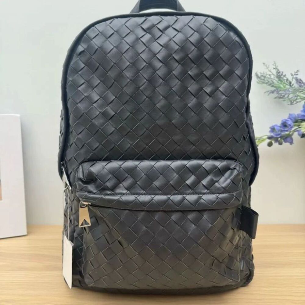 Bottega Veneta Women Pre-Loved Bag Very Good Condition